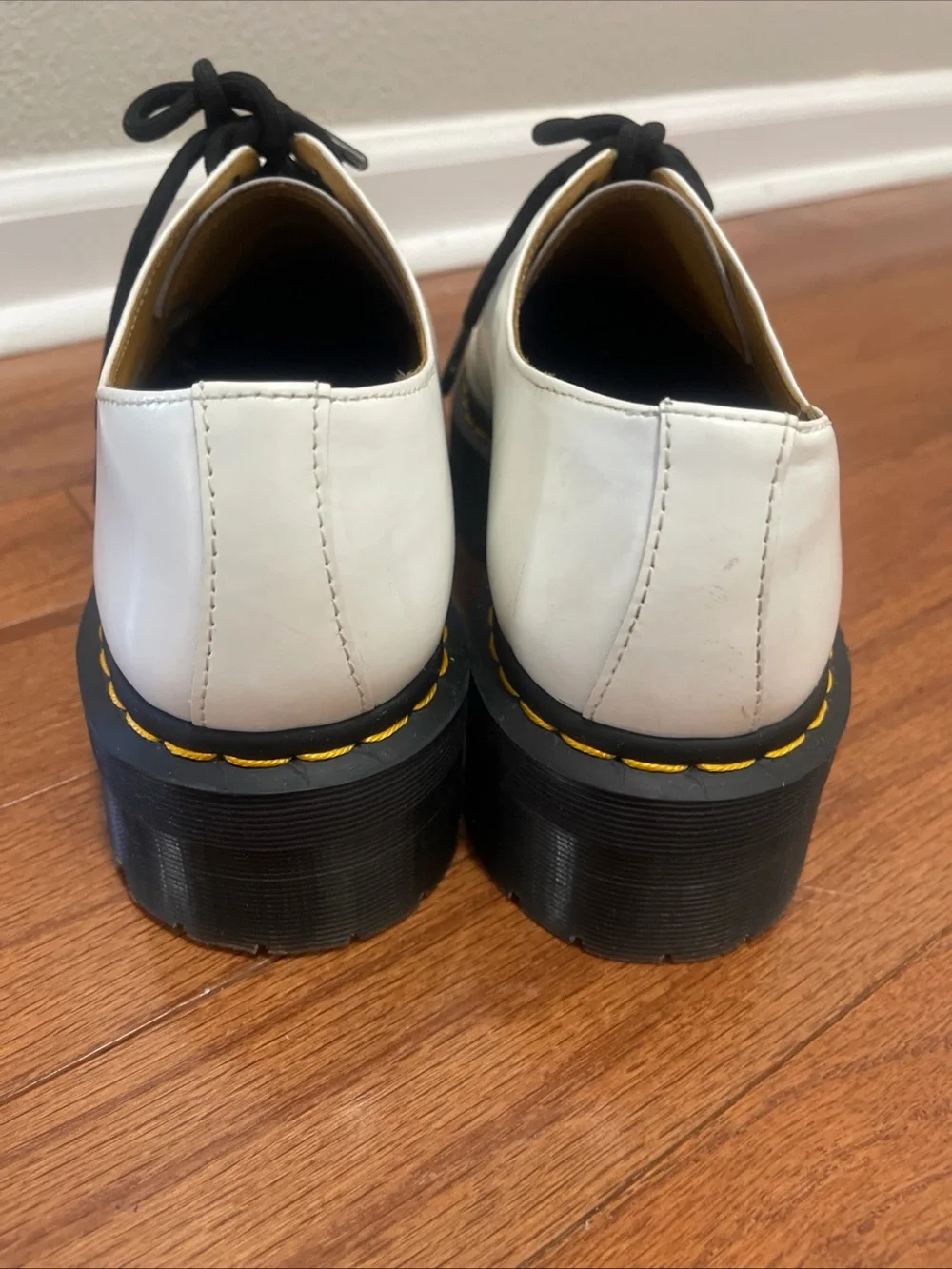 Dr Martens 1461 quad platform shoes women’s 10 Men’s 9 white